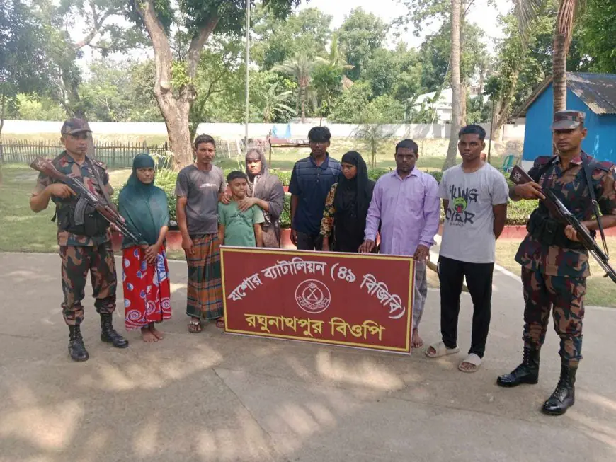 ভারত থেকে বাংলাদেশে অনুপ্রবেশের সময় আটক ৮