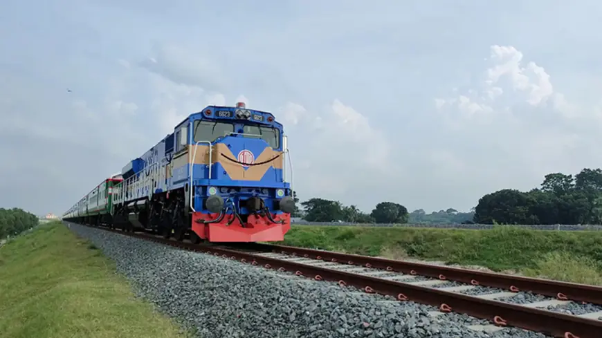 বিশেষ ট্রেন চালু হওয়ায় খুলনা-ঢাকা রুটে সময় ও খরচের সাশ্রয়- ১ ডিসেম্বর উদ্বোধন